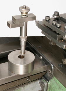 Lathe tool height gauge