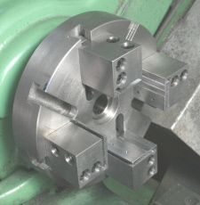 Four Jaw Chuck, an Alternative
