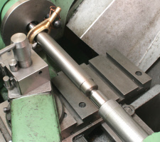Setting a Lathe to turn parallel between centres